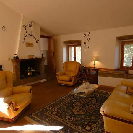 Scappo In Umbria, Casale Piccino Villa Collicello