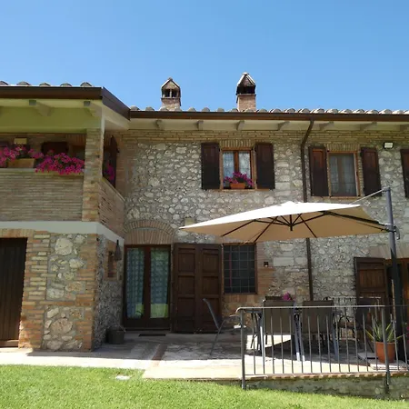 Scappo In Umbria, Casale Piccino וילה