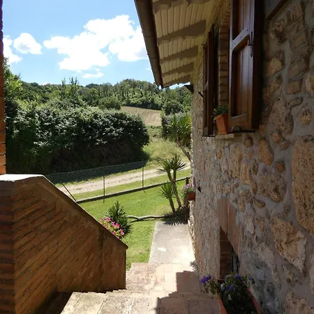 Scappo In Umbria, Casale Piccino *