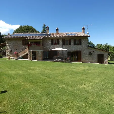 Scappo In Umbria, Casale Piccino * Collicello