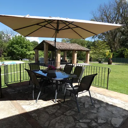 Scappo In Umbria, Casale Piccino Villa